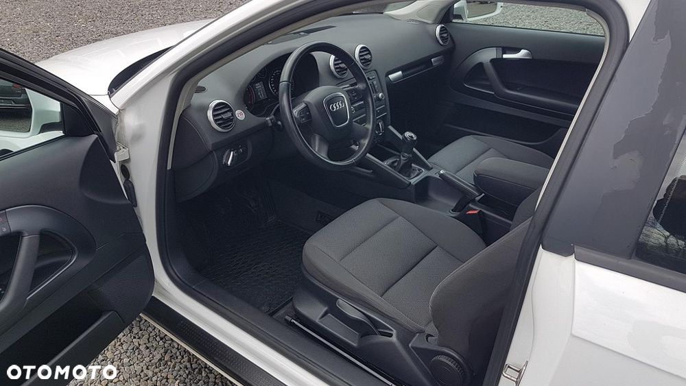Audi A3 3-drzwiowe 1.4 TFSI Ambition - 22