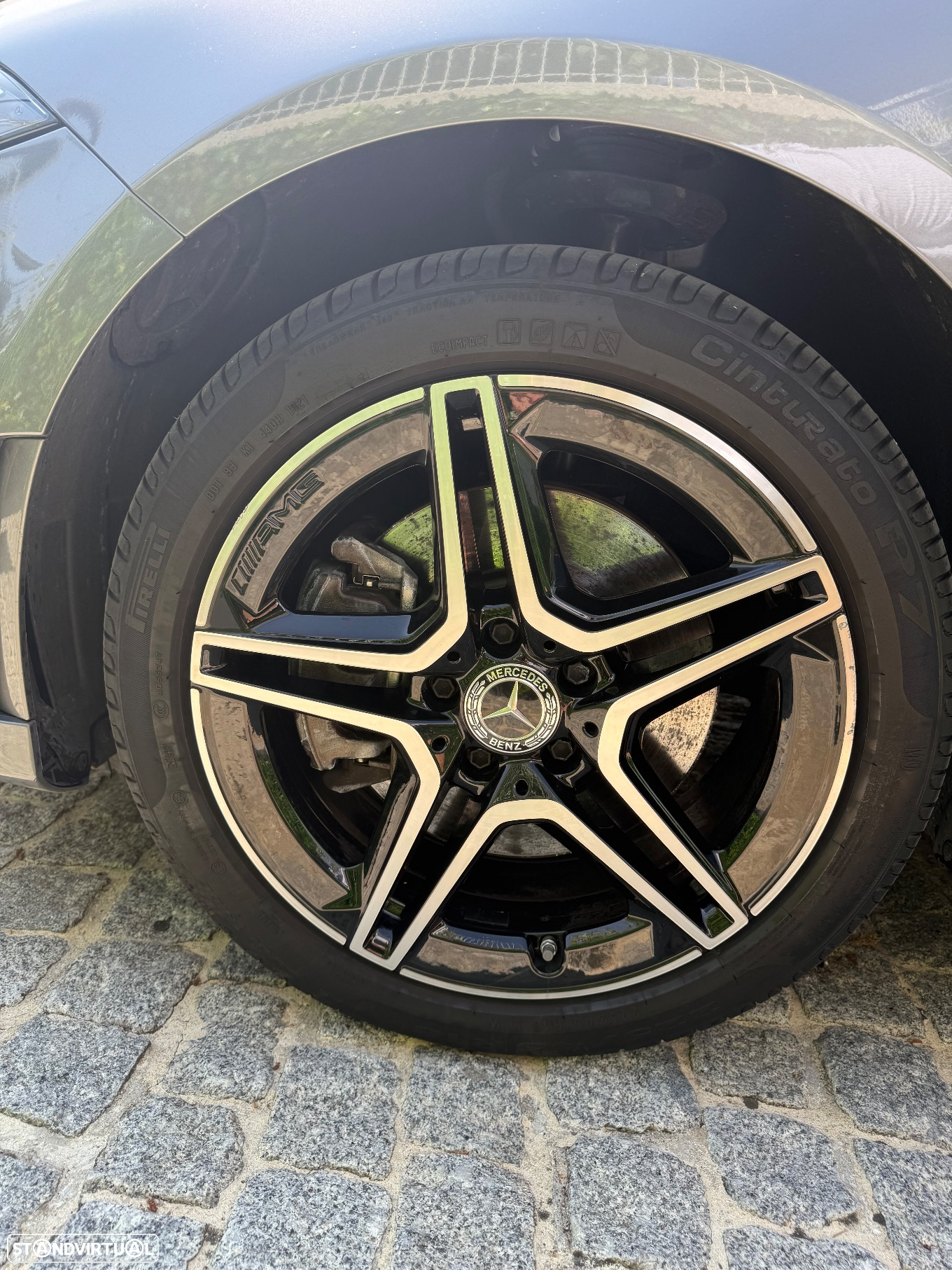 Mercedes-Benz A 250 e AMG Line - 12