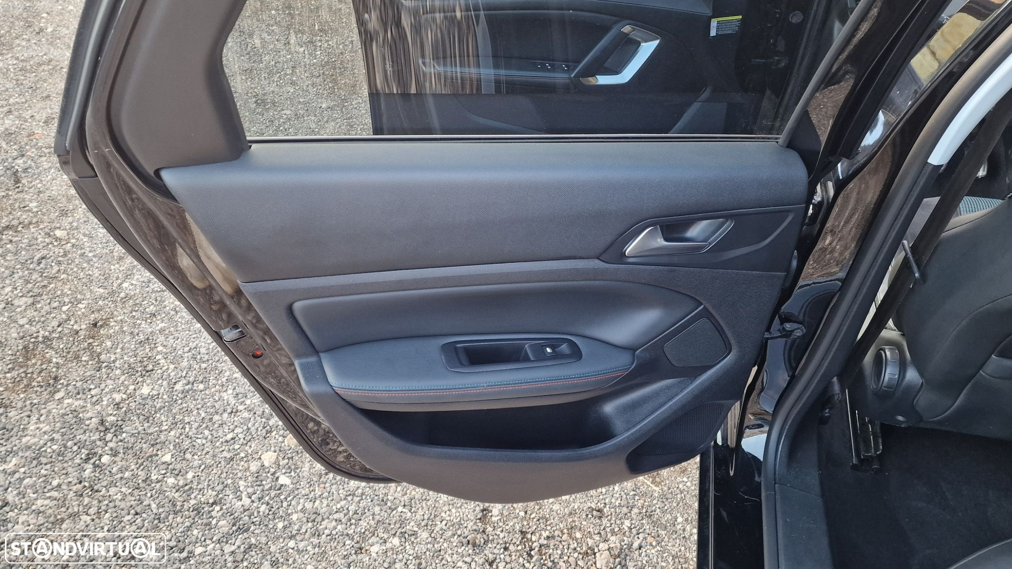 Peugeot 308 SW 1.5 BlueHDi Allure EAT8 - 30