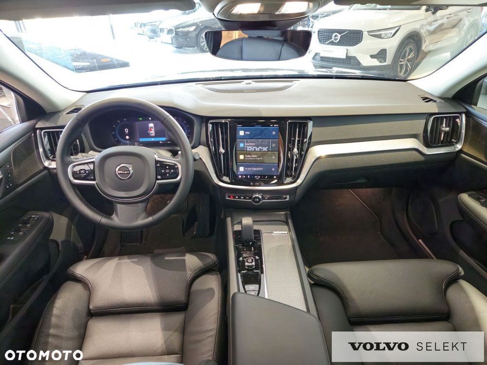 Volvo V60 Cross Country - 28