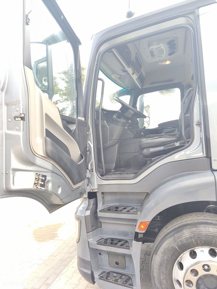 Mercedes-Benz 1843 Antos 2015 hydraulika waga 6378 kg Mały przebieg ASO Polska kabina krótka dzienna standard - 39