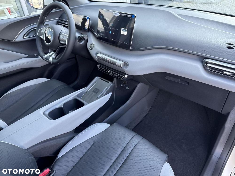 BYD Dolphin - 10