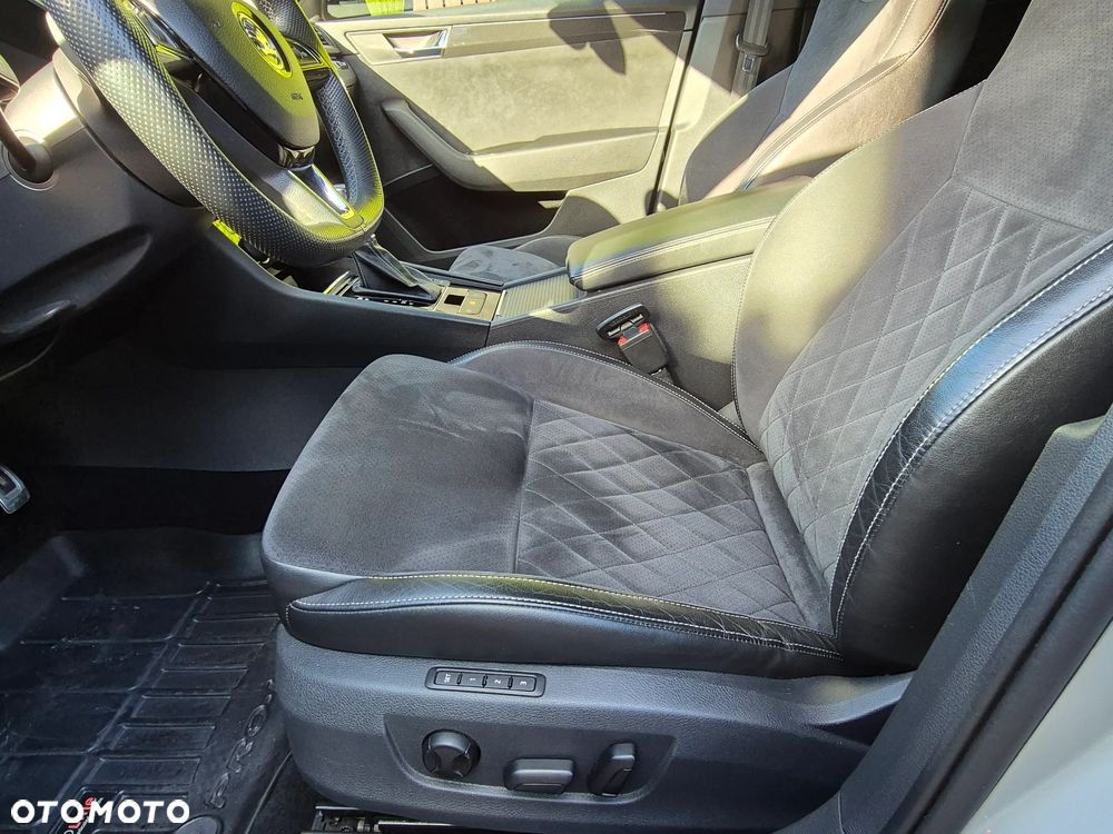 Skoda Superb 2.0 TDI 4x4 Sportline DSG - 17