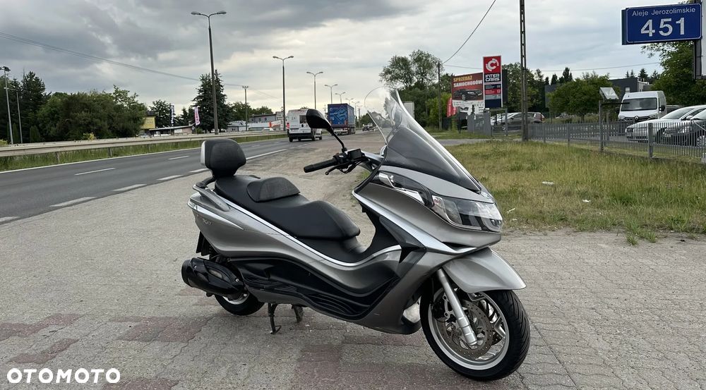 Piaggio X10 - 11