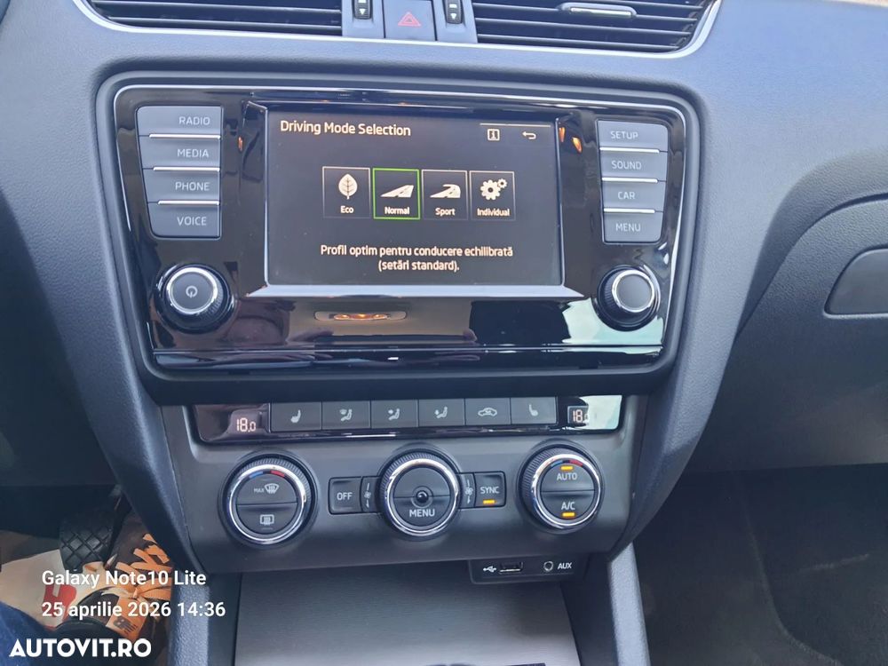 Skoda Octavia 2.0 TDI Style - 14