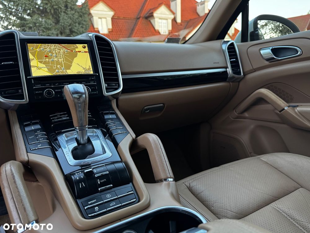 Porsche Cayenne Tiptronic S - 23