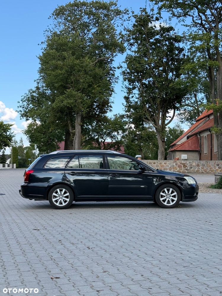 Toyota Avensis 1.8 VVT-i Combi - 7