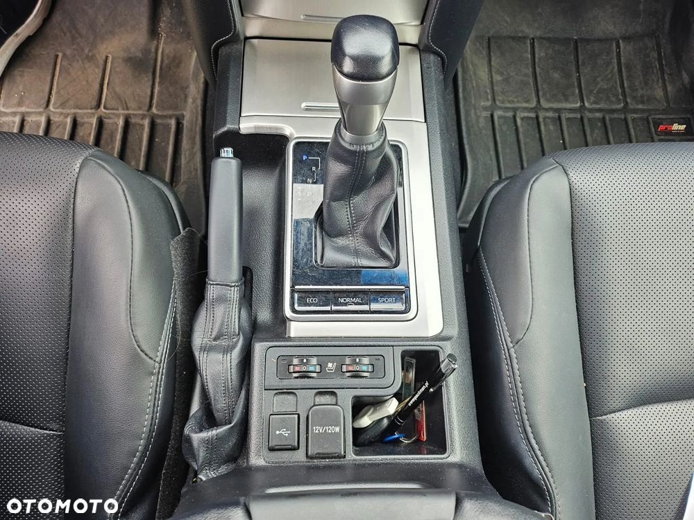 Toyota Land Cruiser LC 2.8 D-4D Invincible - 21