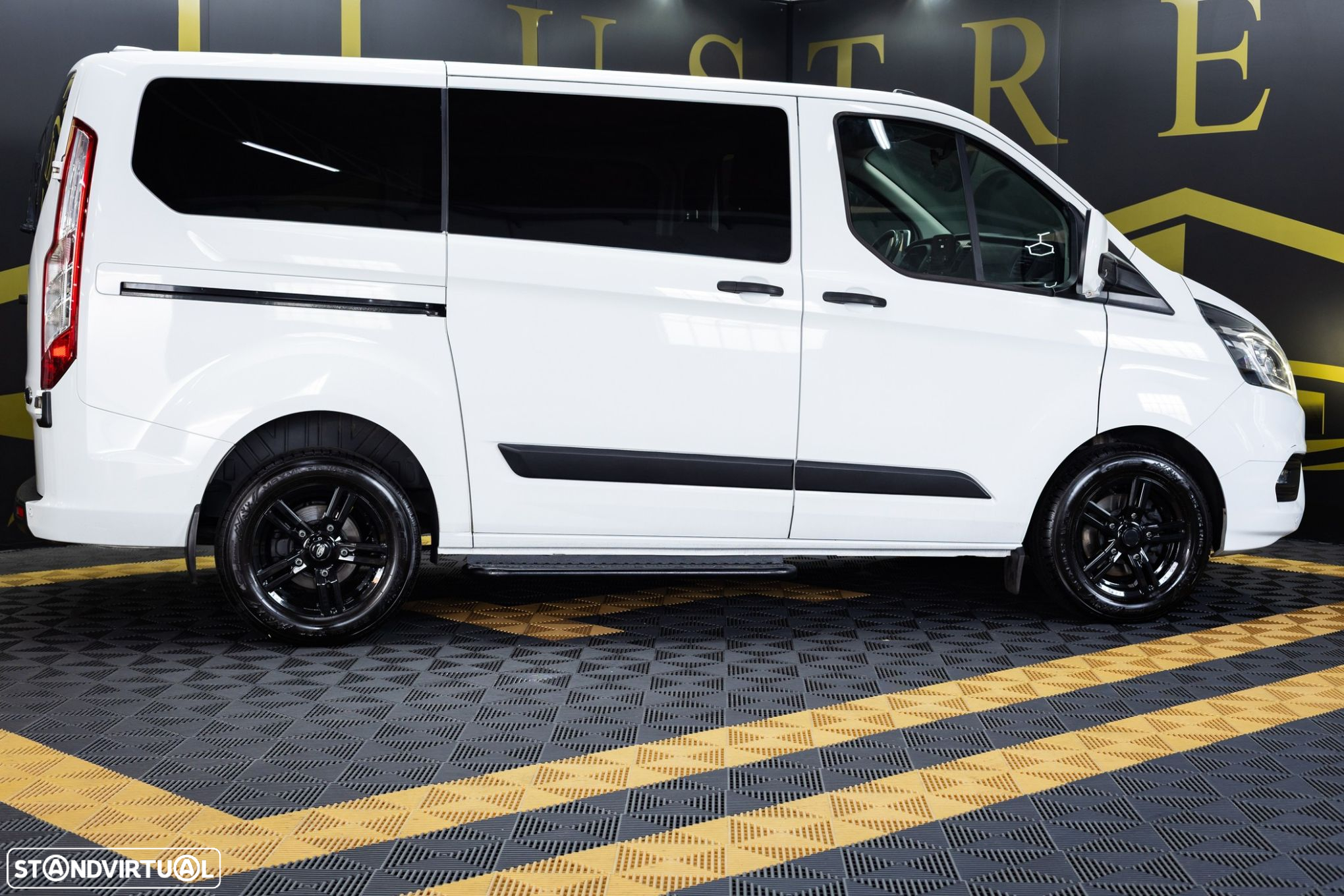 Ford Transit Custom 320L1 2.0 H1-T.B.Trend - 4