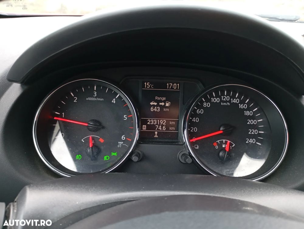 Nissan Qashqai 1.5 dCi DPF acenta - 4
