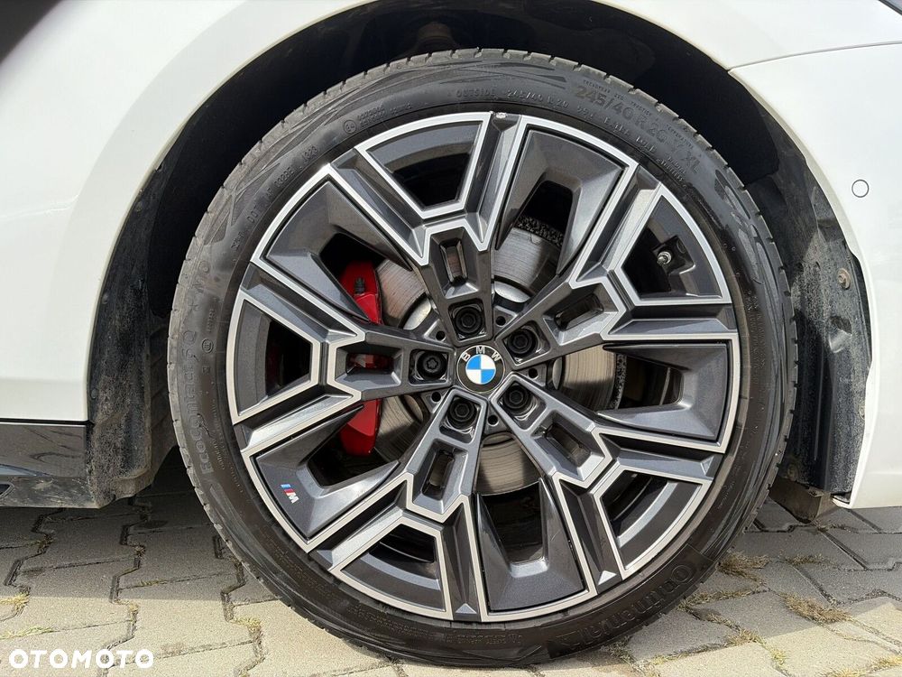 BMW Seria 5 520d xDrive mHEV M Sport - 10