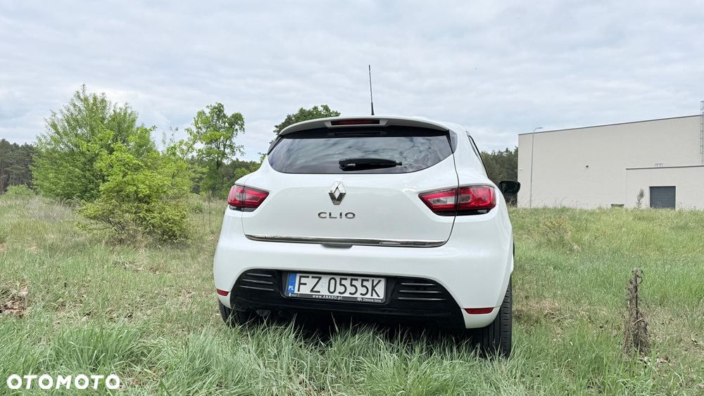 Renault Clio 1.2 16V Limited EU6 - 2