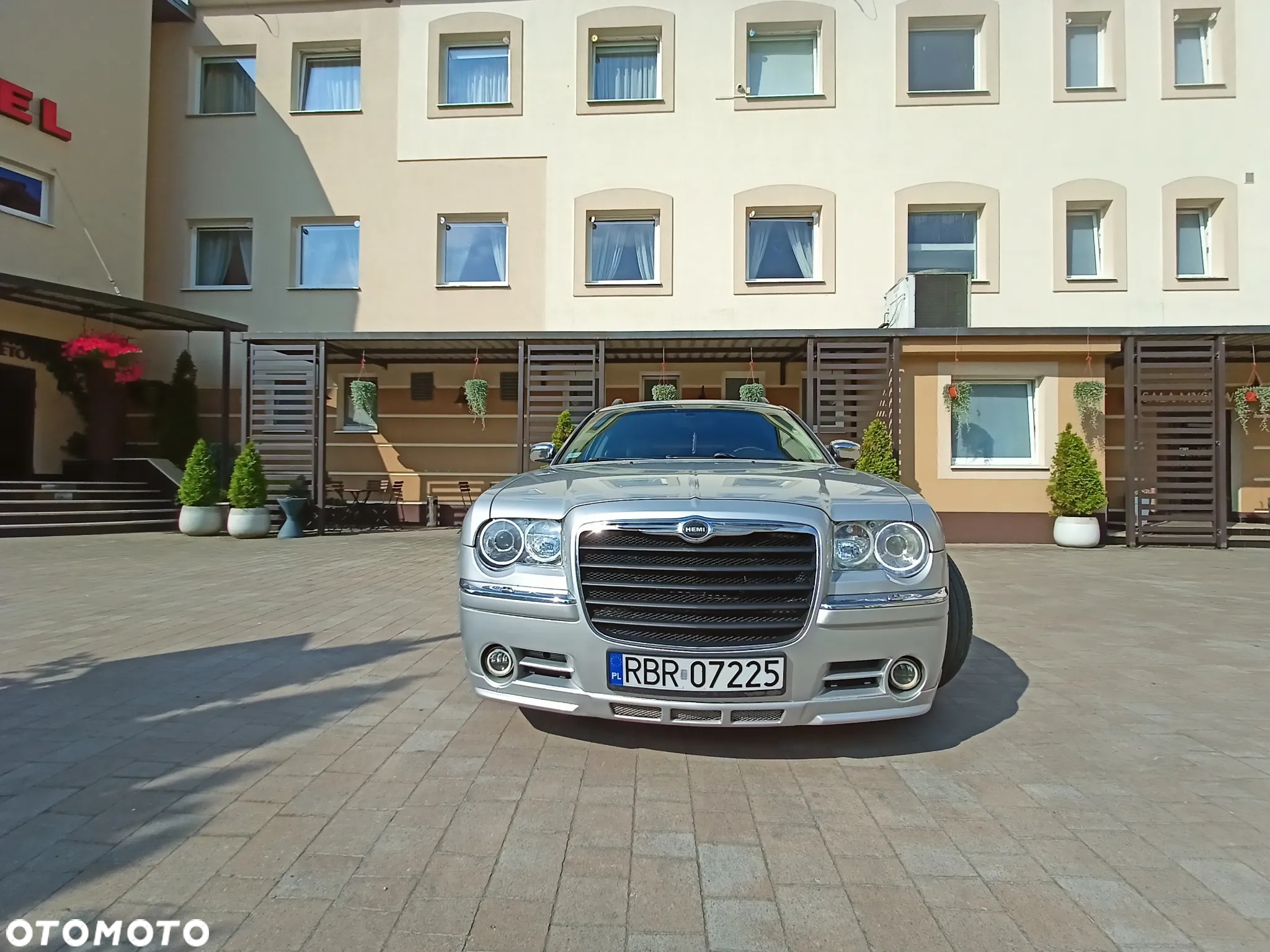 Chrysler 300C 5.7 V8 Hemi AWD - 4
