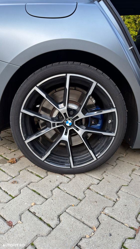 BMW Seria 8 - 11