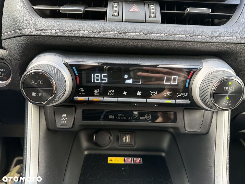 Toyota RAV4 - 21
