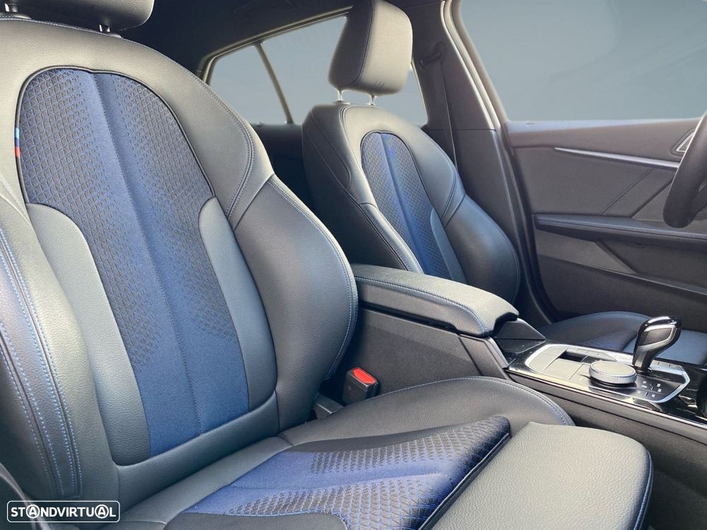 BMW 116 d Pack Desportivo M Auto - 13