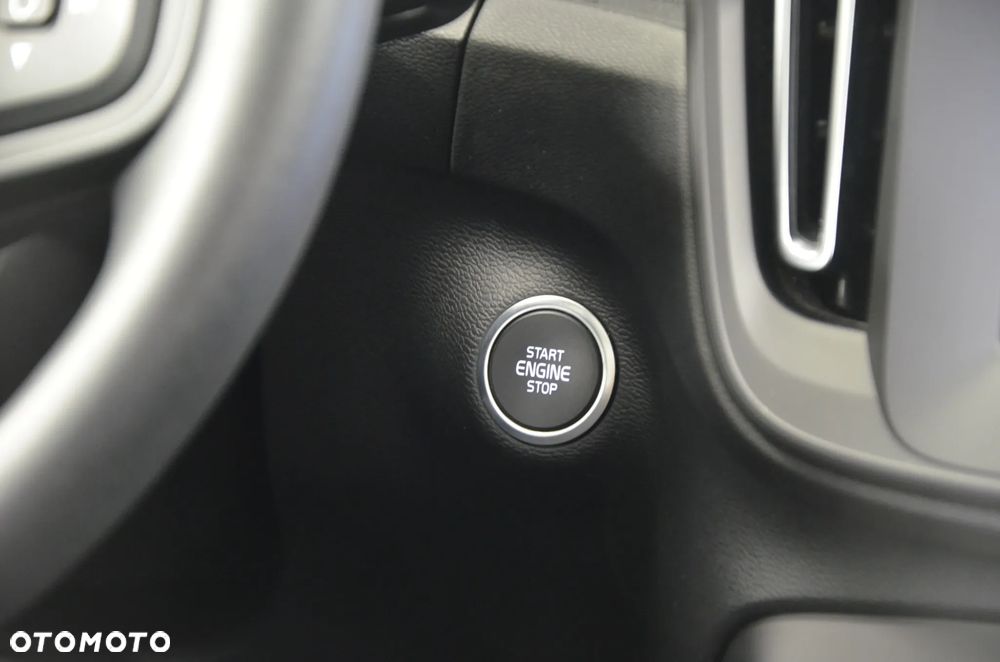 Volvo XC 40 - 30