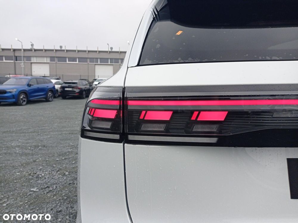 Volkswagen Tiguan - 35