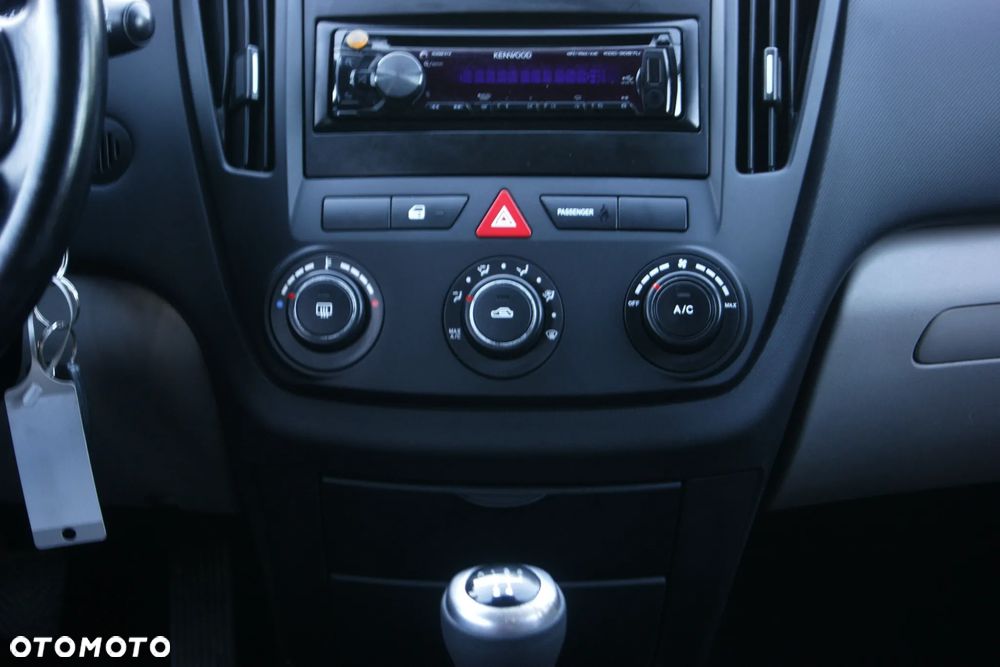 Kia Ceed 1.4 CVVT Attract - 20