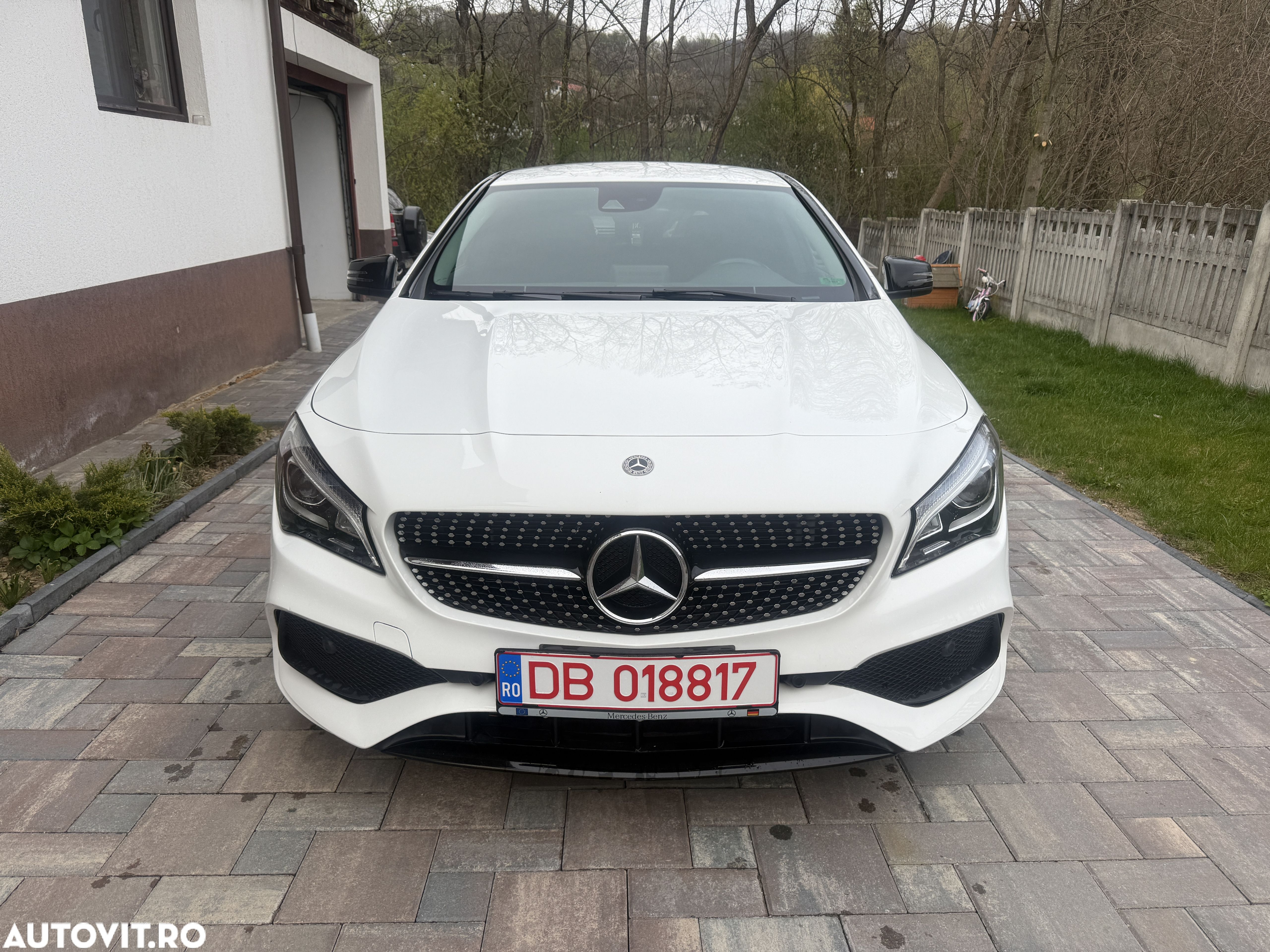 Mercedes-Benz CLA Shooting Brake 200 (CDI) d 4Matic 7G-DCT AMG Line - 1