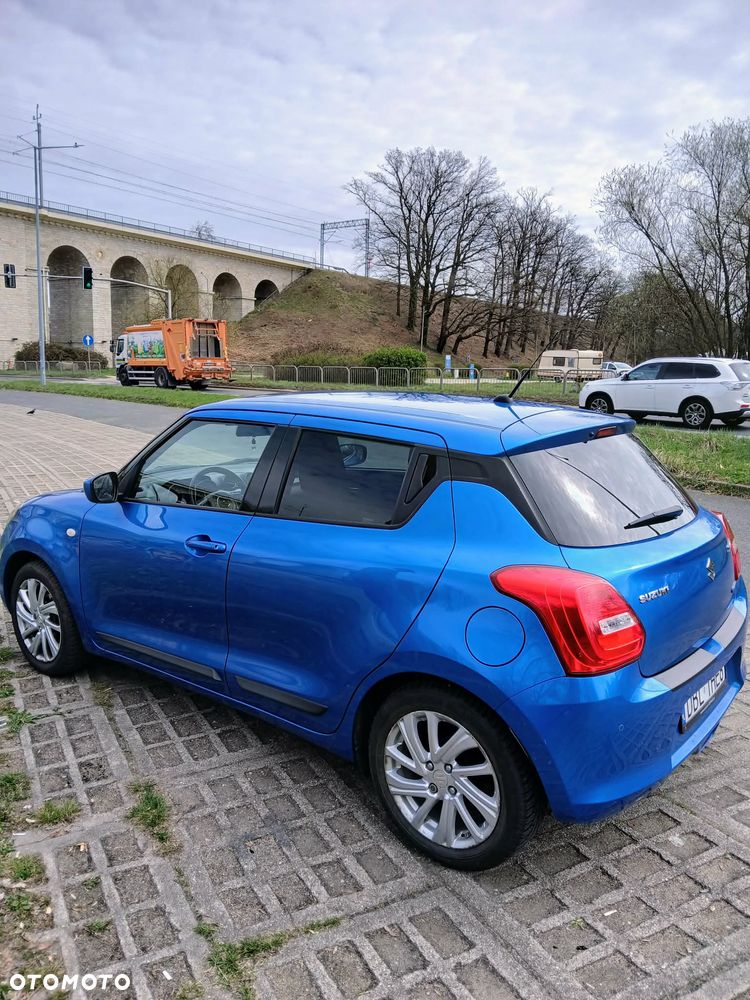 Suzuki Swift 1.2 Dualjet SHVS Premium Plus - 4