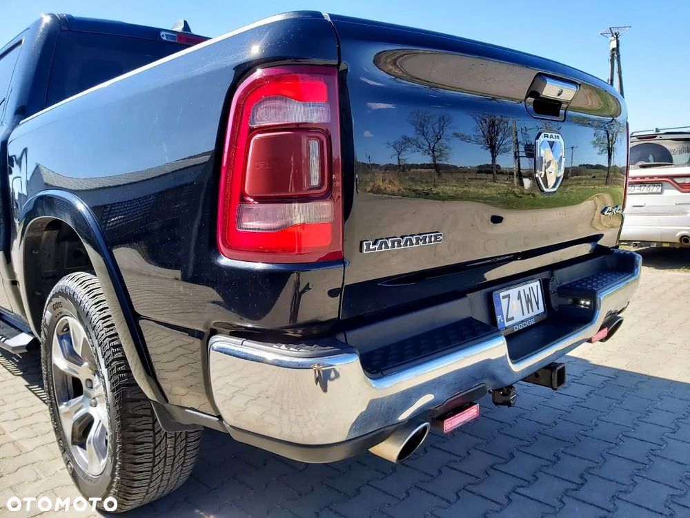 RAM 1500 Crew Cab Shortbed Laramie - 12