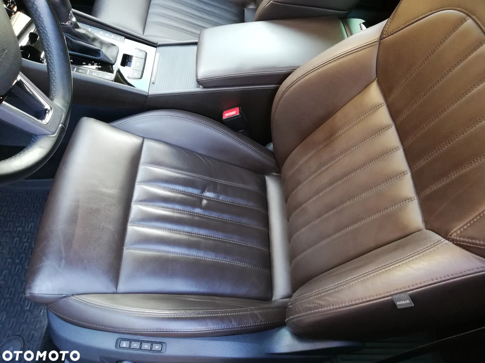 Skoda Superb 2.0 TDI 4x4 L&K DSG - 12