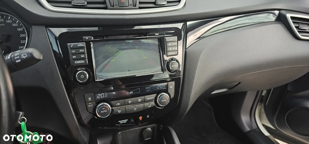 Nissan Qashqai 1.6 DIG-T Tekna - 11