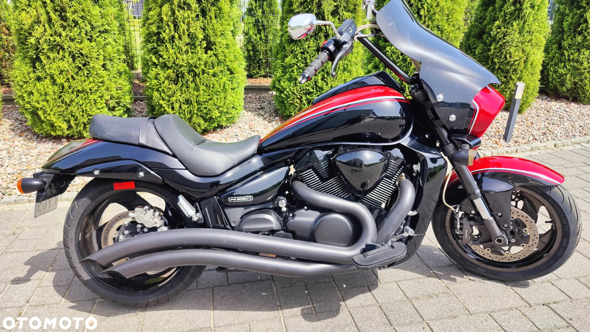 Suzuki Intruder - 12