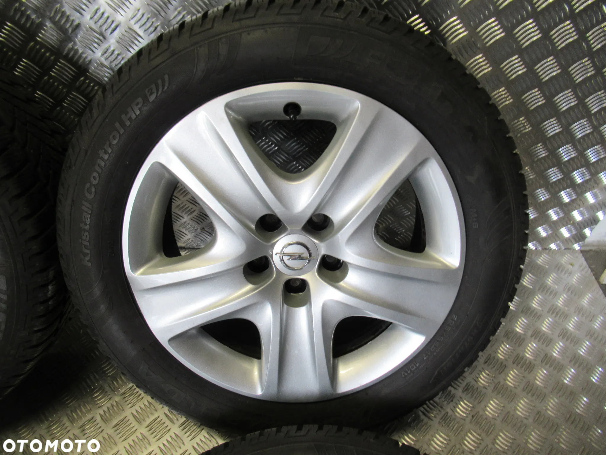 Koła Opel Ampera-e Insignia B Astra J Zafira 7Jx17 et44 5x115 7,6mm CZUJNIKI - 5
