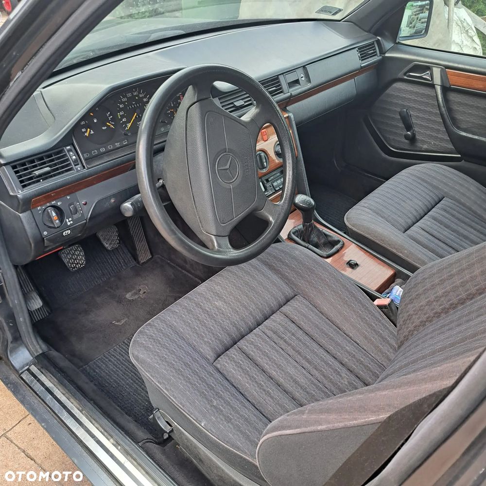 Mercedes-Benz W124 (1984-1993) - 8