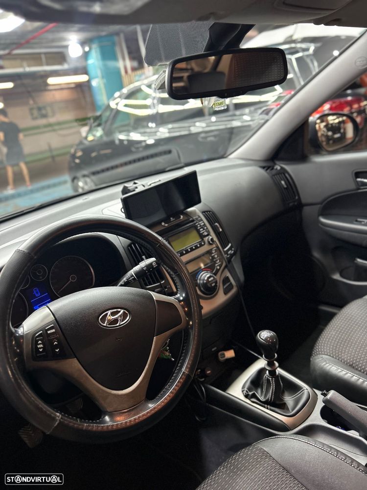 Hyundai i30 1.6 CRDI Comfort - 12