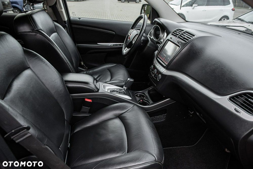 Fiat Freemont 2.0 Multijet Black Code AWD - 11