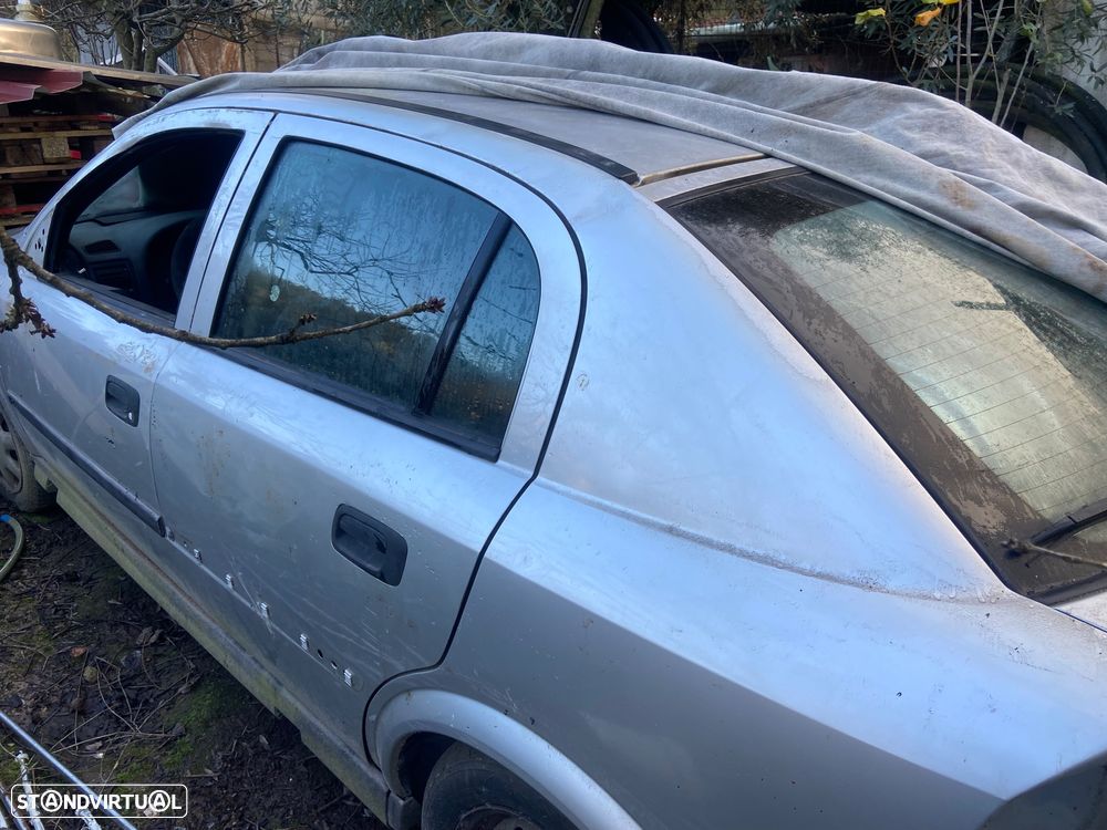 Opel Astra 1.2 Club - 12