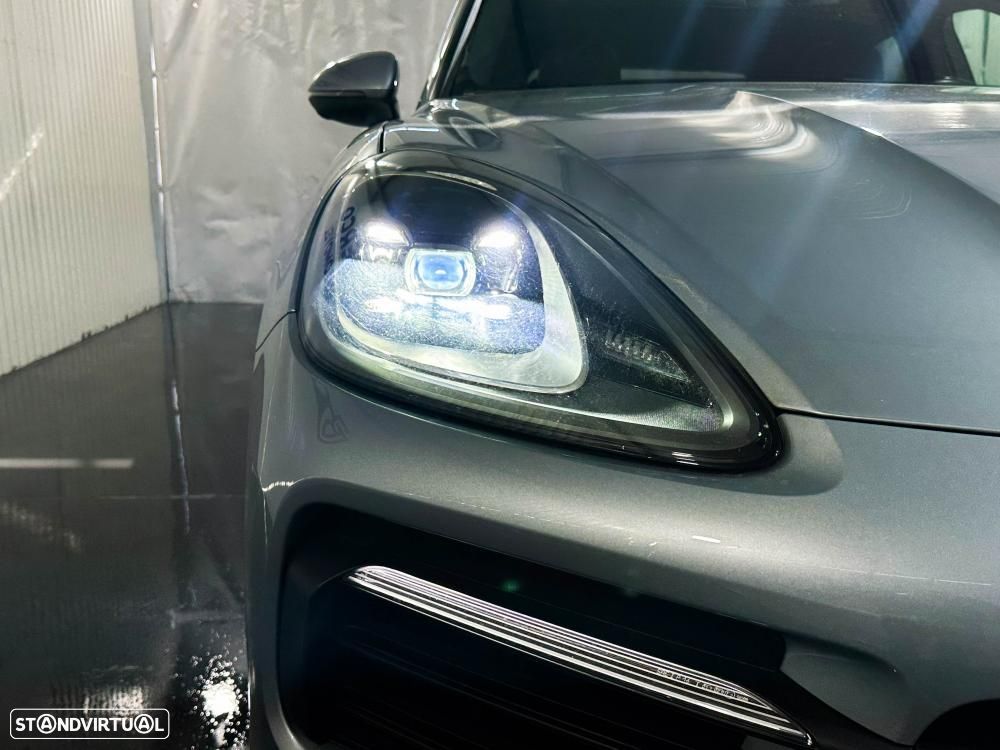 Porsche Cayenne Coupé E-Hybrid Platinum Edition - 16