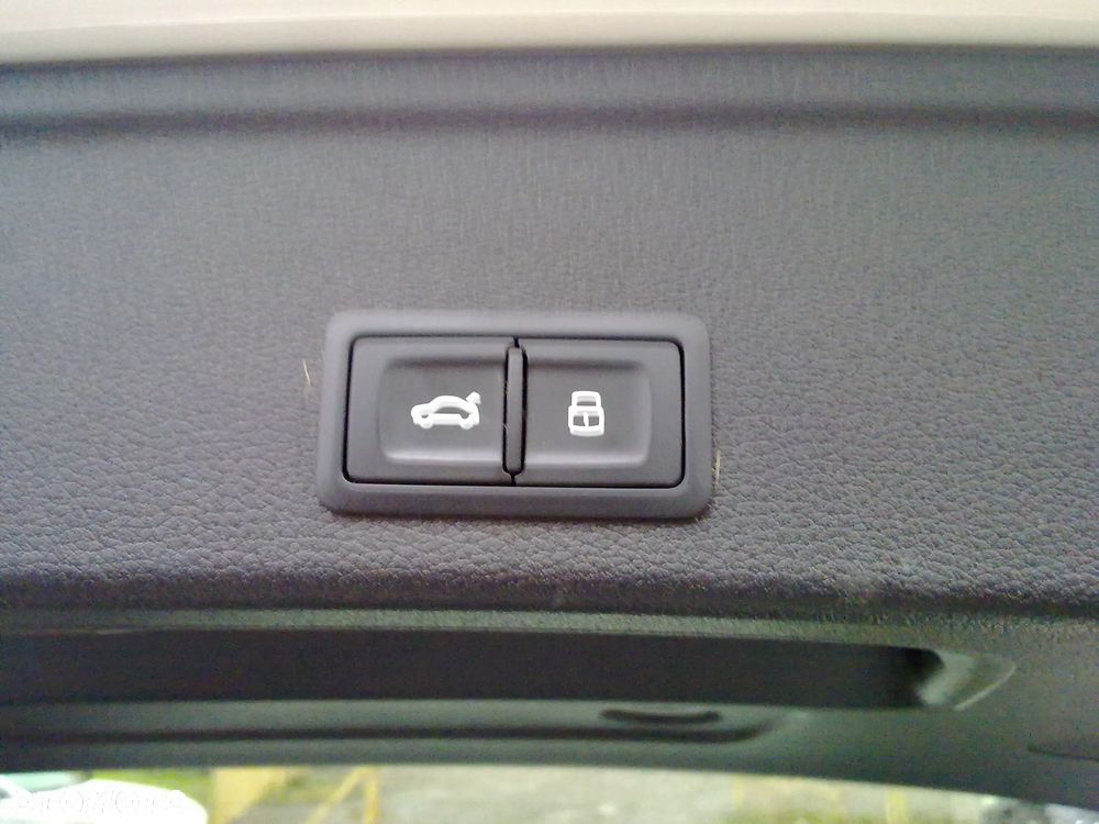 Audi A4 Avant 35 TDI S tronic S line - 23