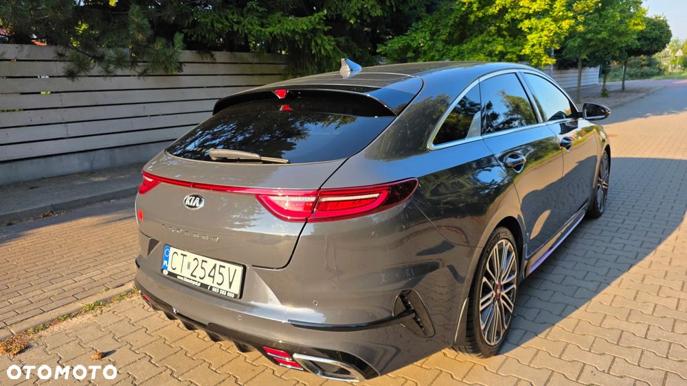 Kia ProCeed - 17