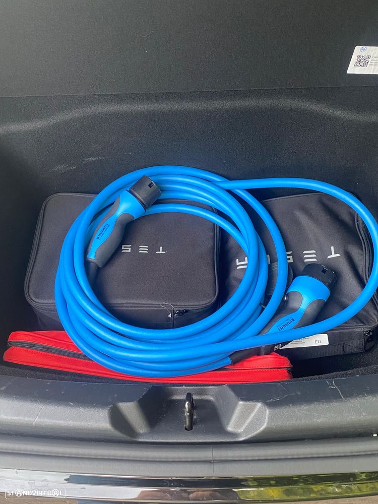 Tesla Model 3 - 31