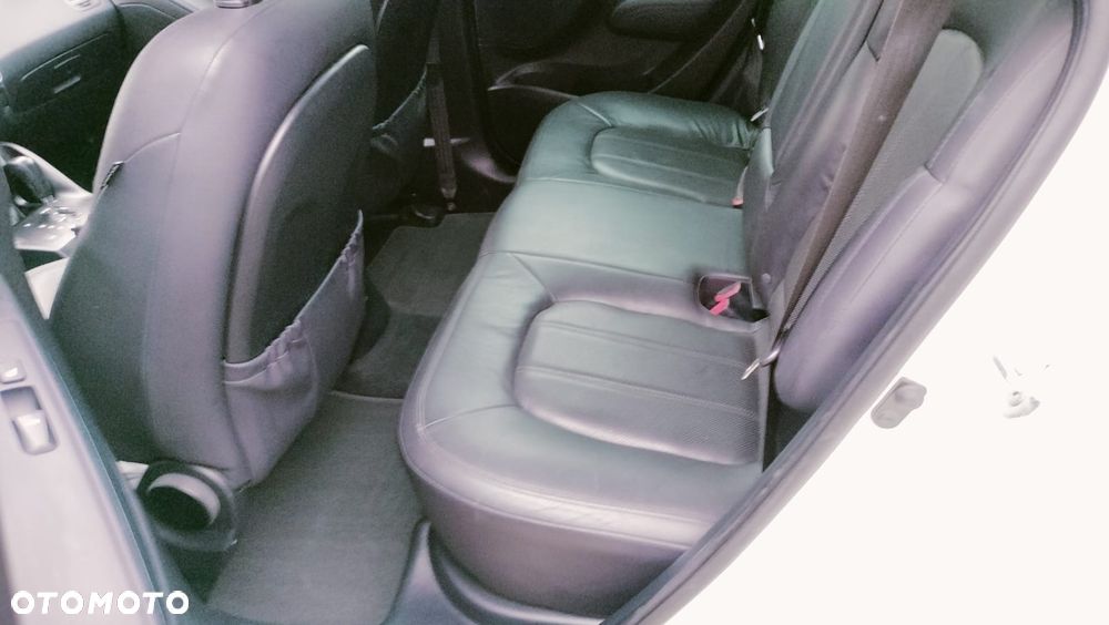 Hyundai ix35 2.0 CRDi 4WD Automatik Style - 17