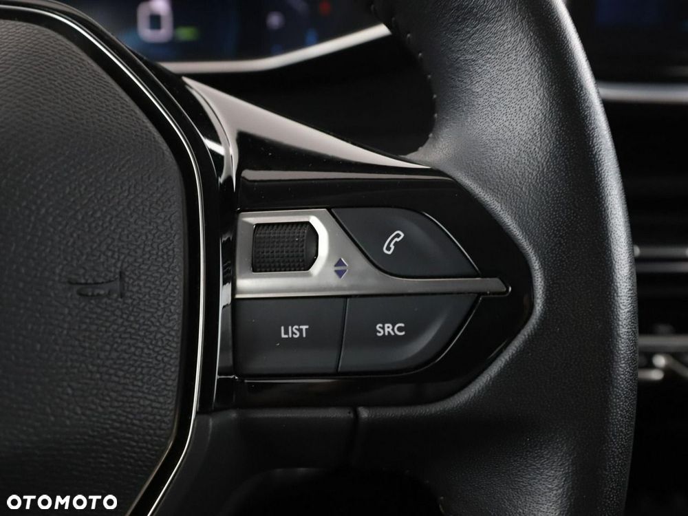 Peugeot 2008 Allure - 32