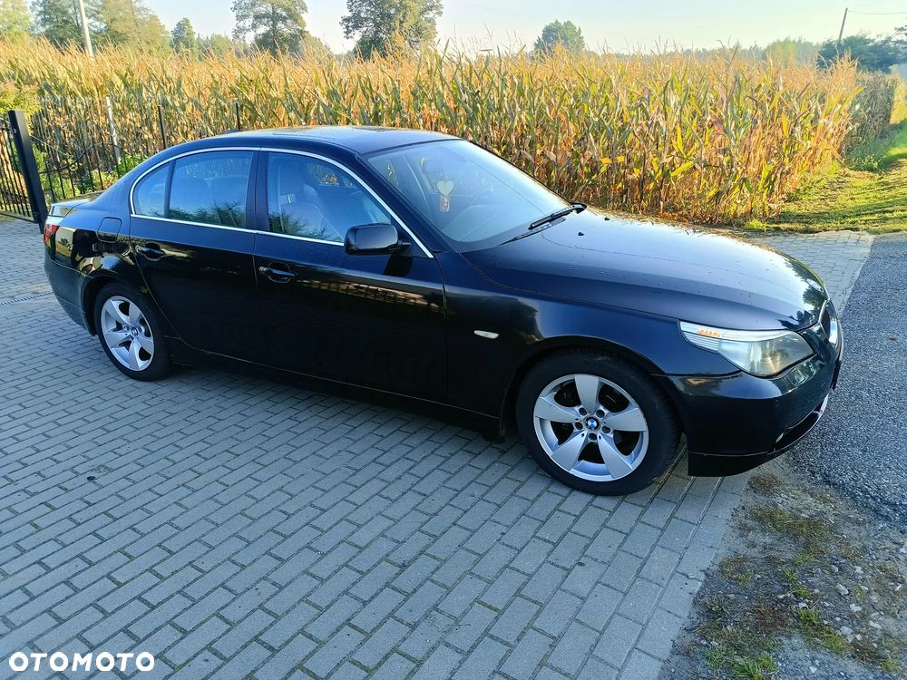 BMW Seria 5 525d - 1