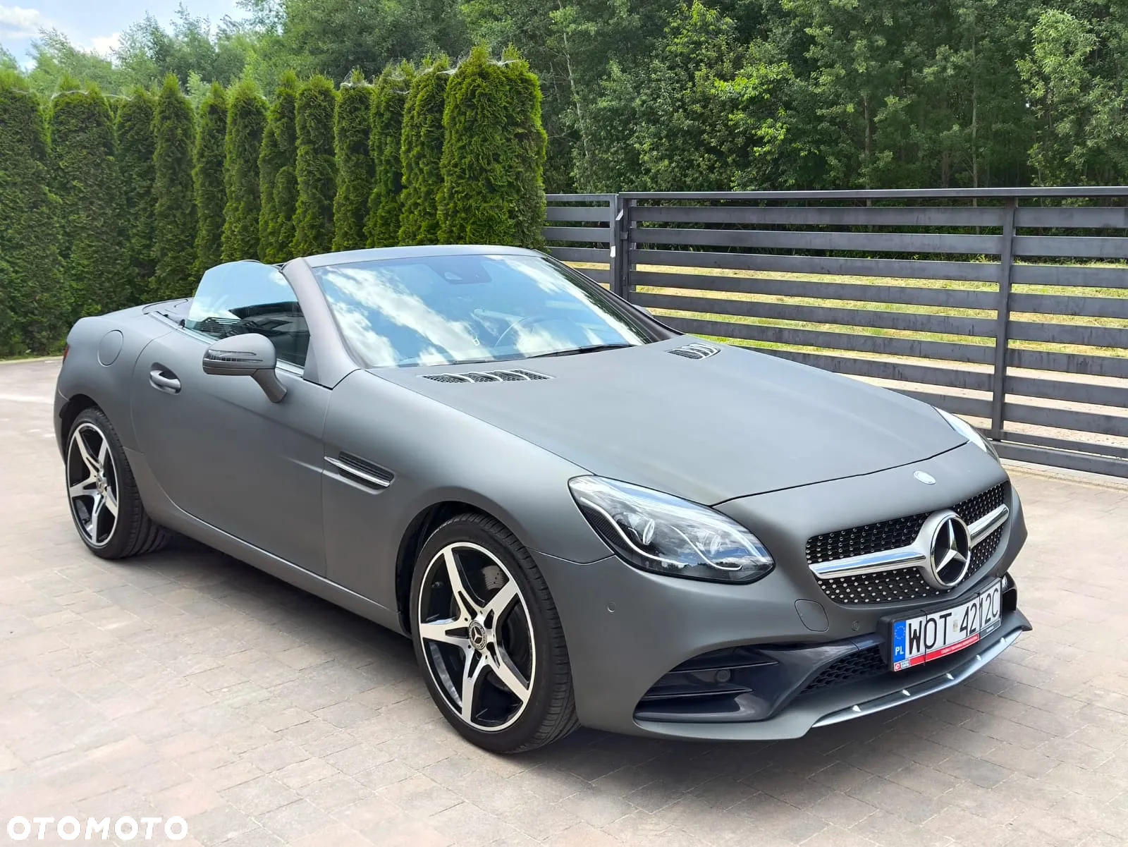 Mercedes-Benz SLC 200 - 13