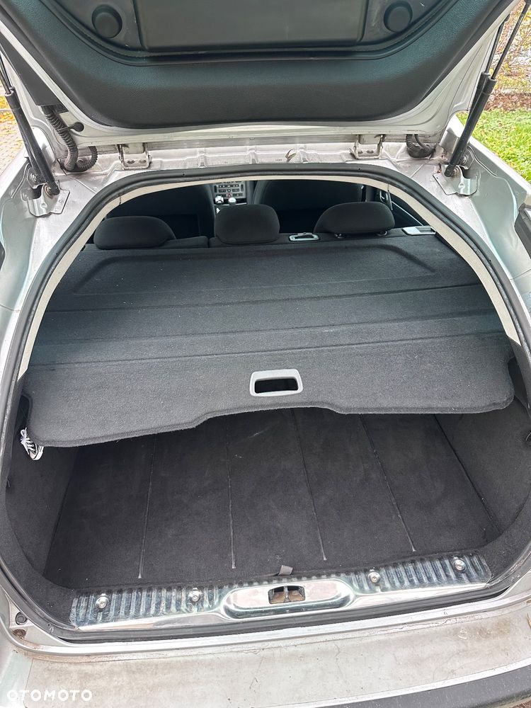 Peugeot 407 2.0 HDI Premium - 15