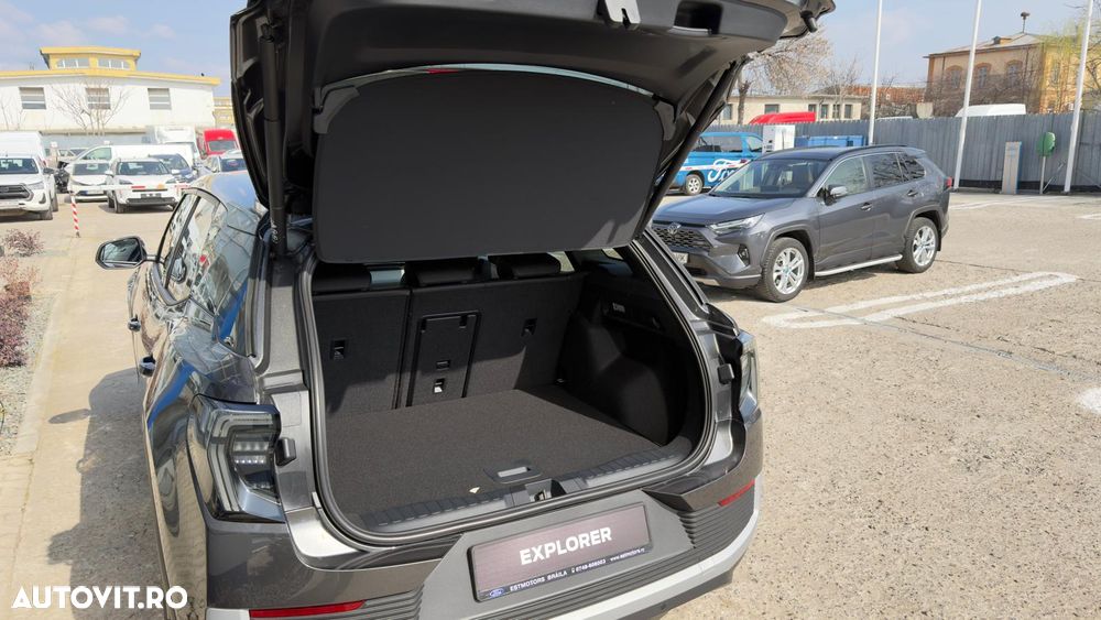 Ford Explorer - 14