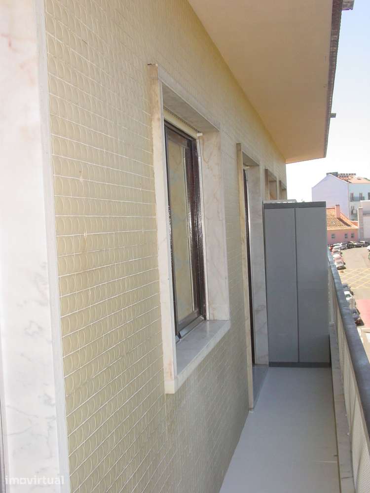 Apartamento T2 com vista Tejo/Ponte e Jardim em Sto. Amaro Alcantara - Grande imagem: 3/20