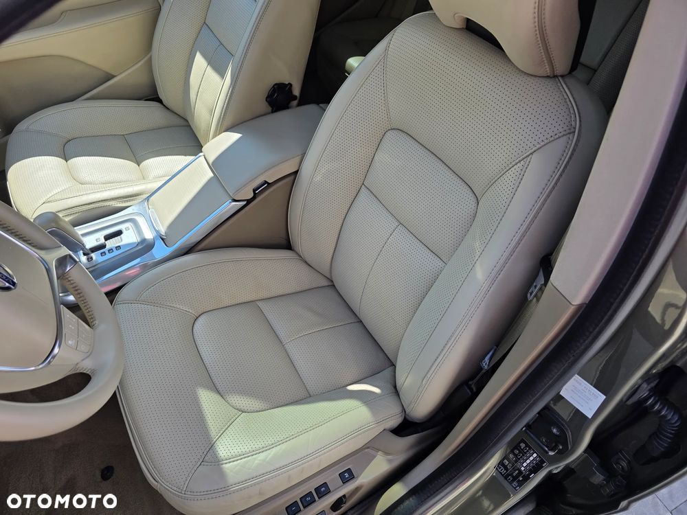 Volvo XC 70 D5 AWD Summum - 19