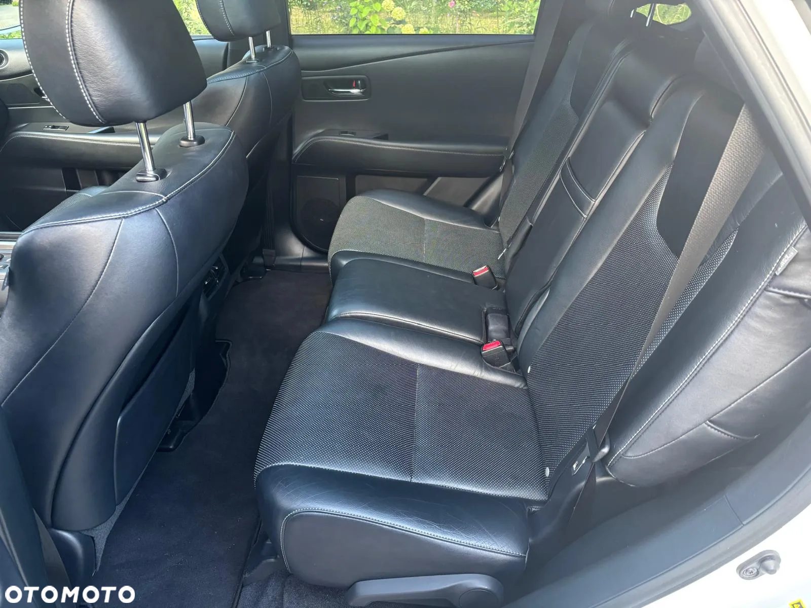 Lexus RX - 8