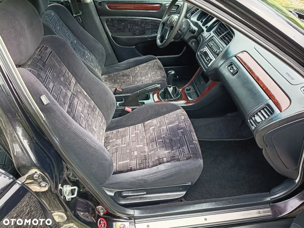 Honda Accord 2.0 ES - 7