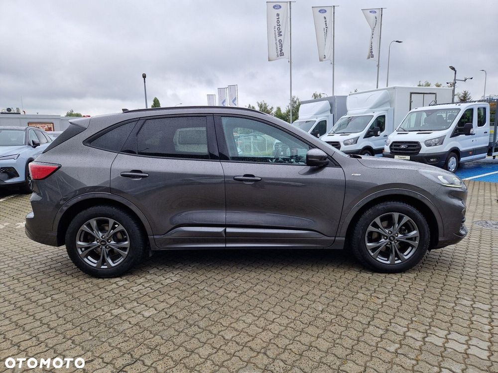 Ford Kuga 1.5 EcoBoost FWD ST-Line - 10