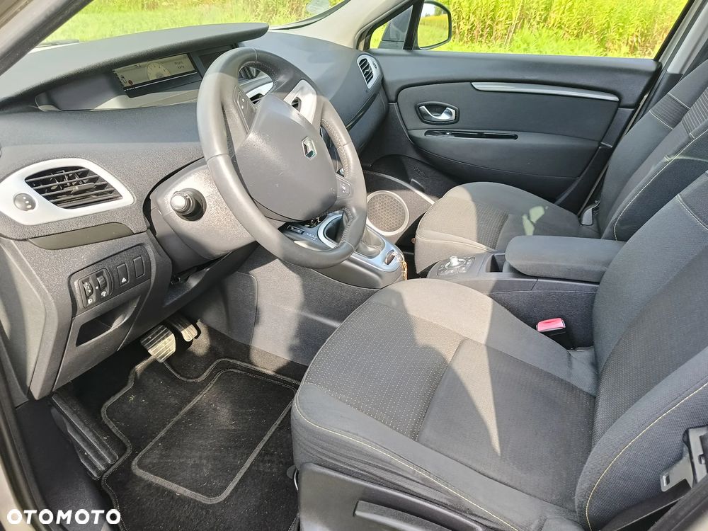 Renault Scenic 1.5 dCi Tech Run EDC - 27